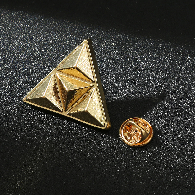 金色实心三角.jpg